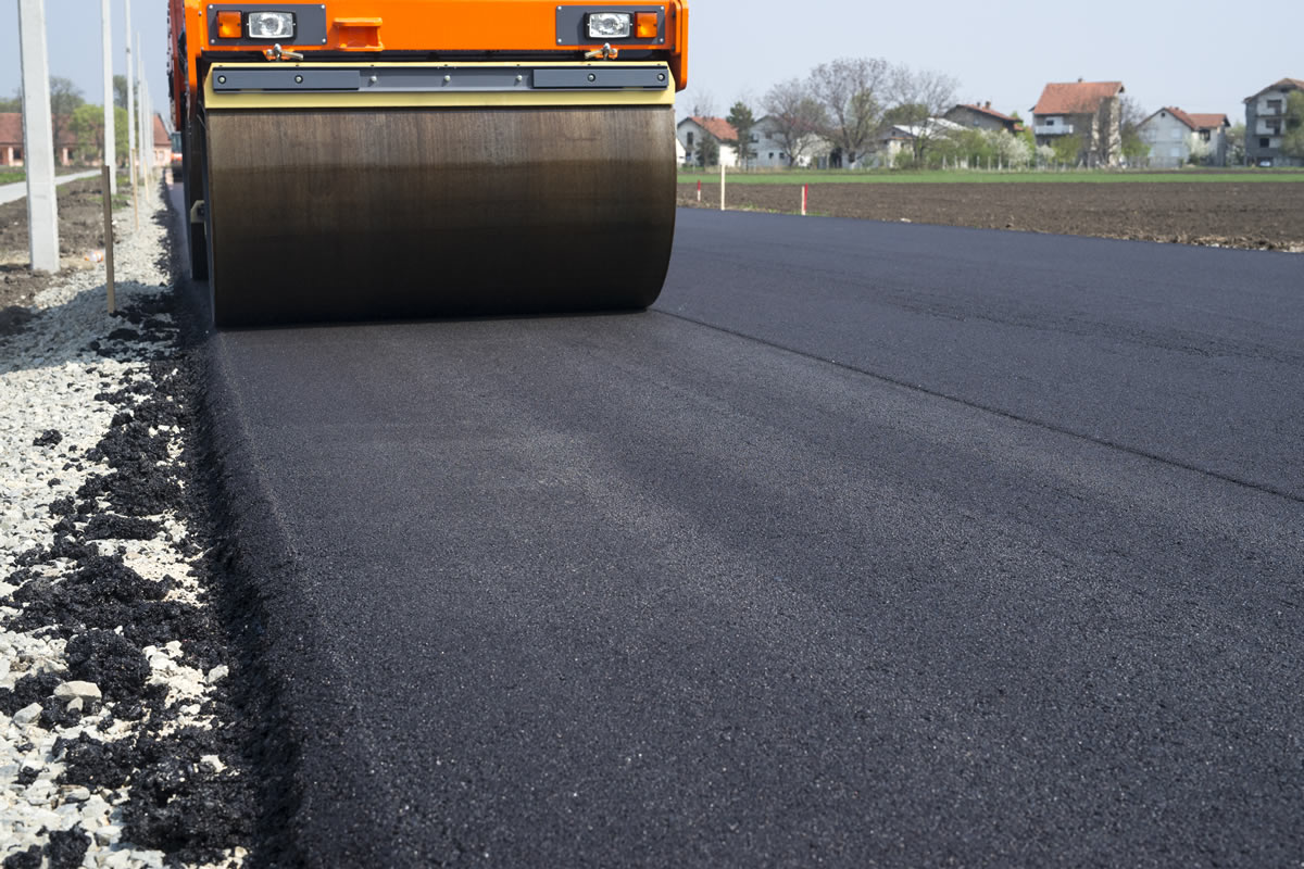 Should I Use Asphalt for My Paving Needs?