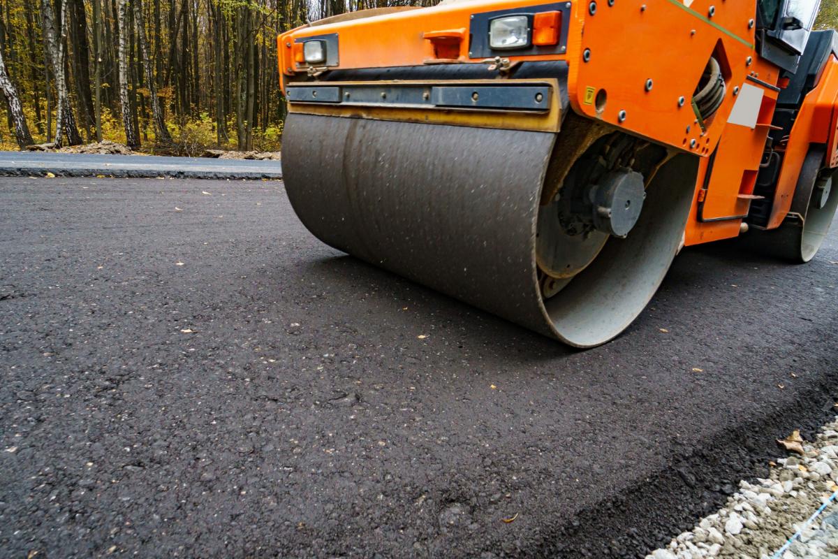 Five Maintenance Tips for Your Asphalt Paving