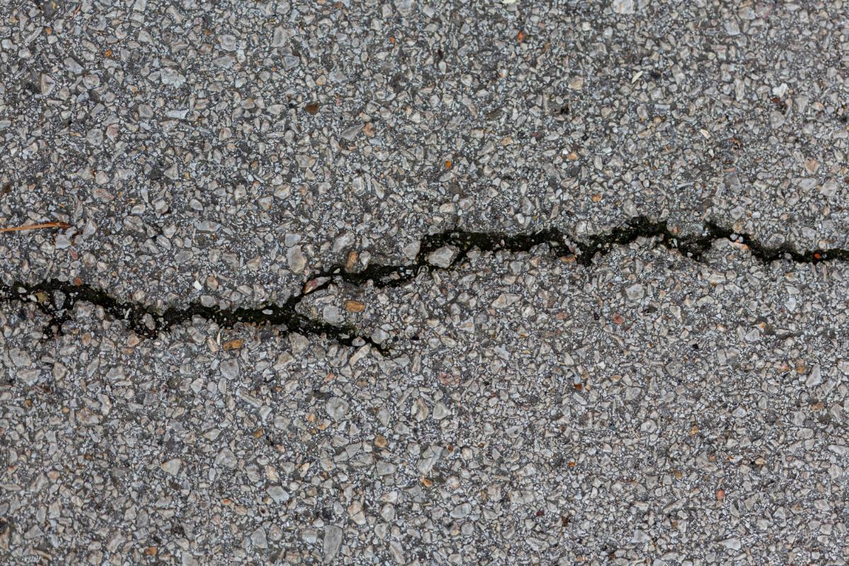 6 Types of Asphalt Damage That Require Repair