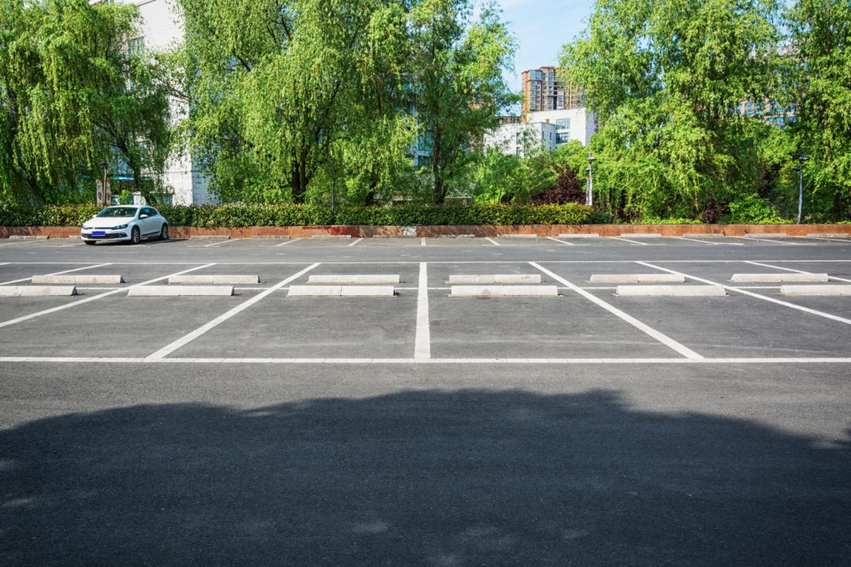 Four Great Reasons You Should Keep a Freshly Paved Parking Lot