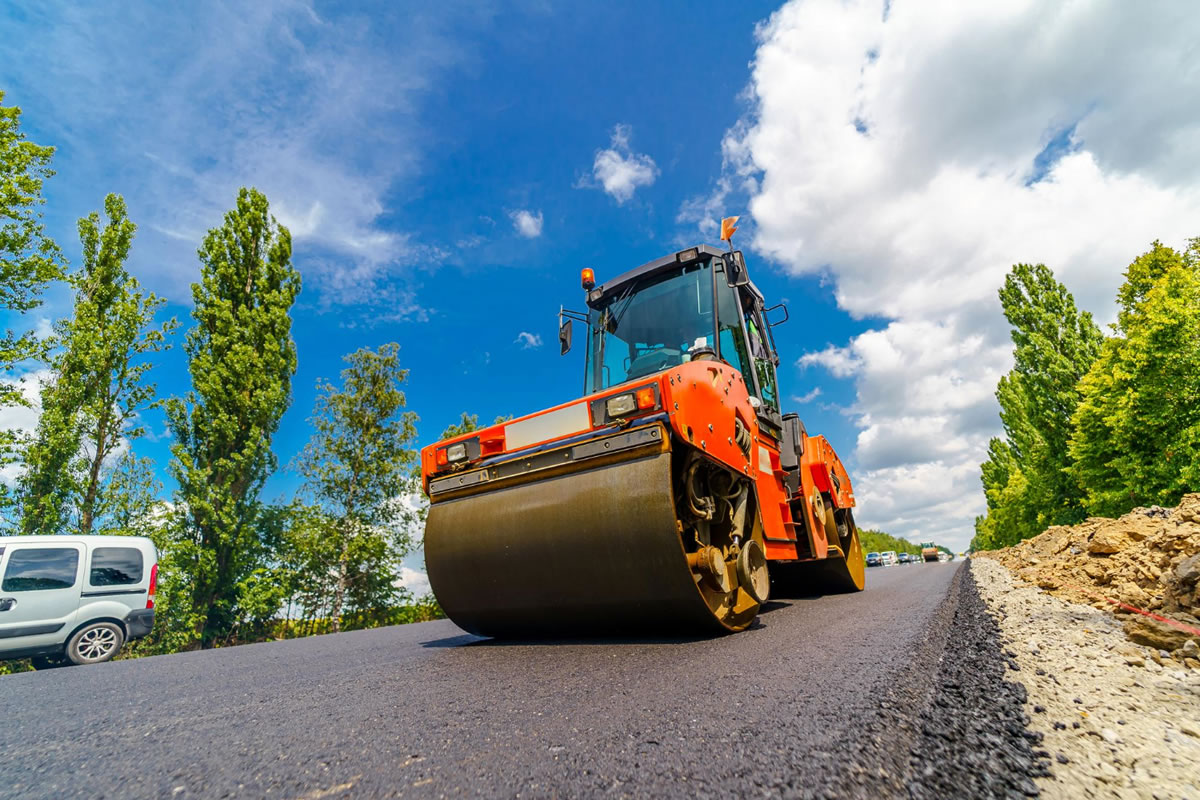 Five Habits to Foster for Protecting Your Asphalt Investment