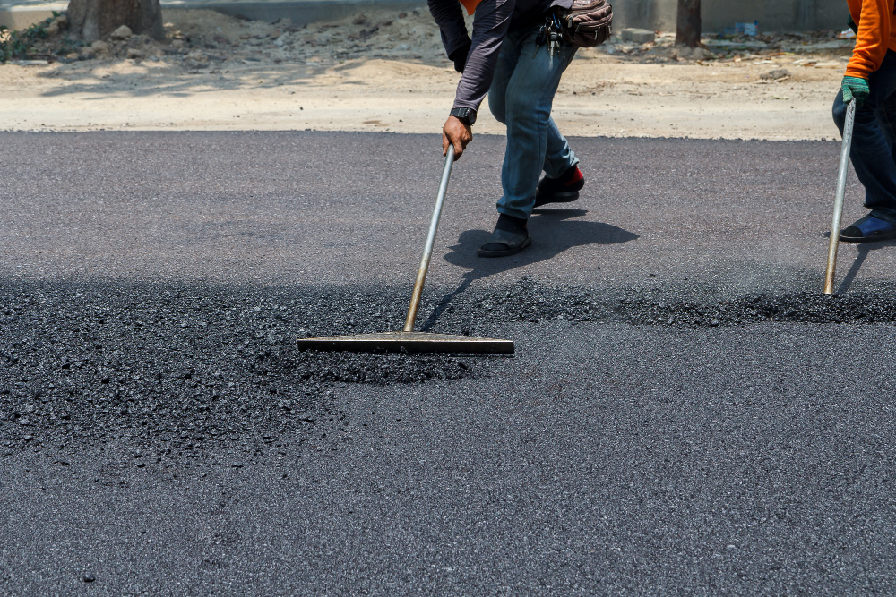 Asphalt Resurfacing vs. Replacement: Making the Right Move for Your Pavement Needs