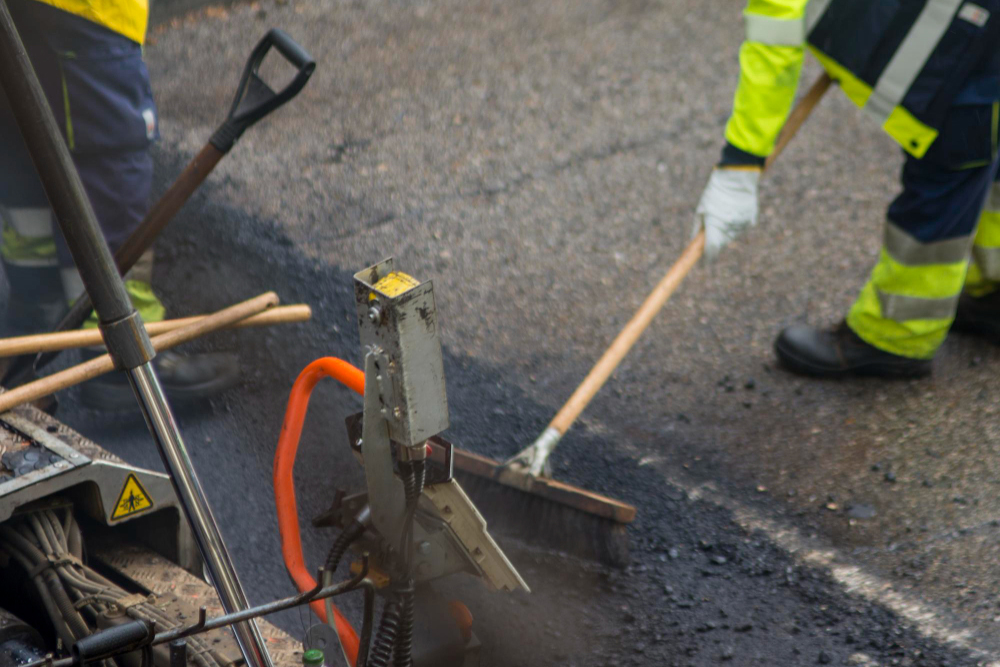 The Ultimate Summer Checklist for Asphalt Driveway Repair