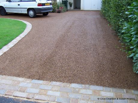 Tar & chip driveway